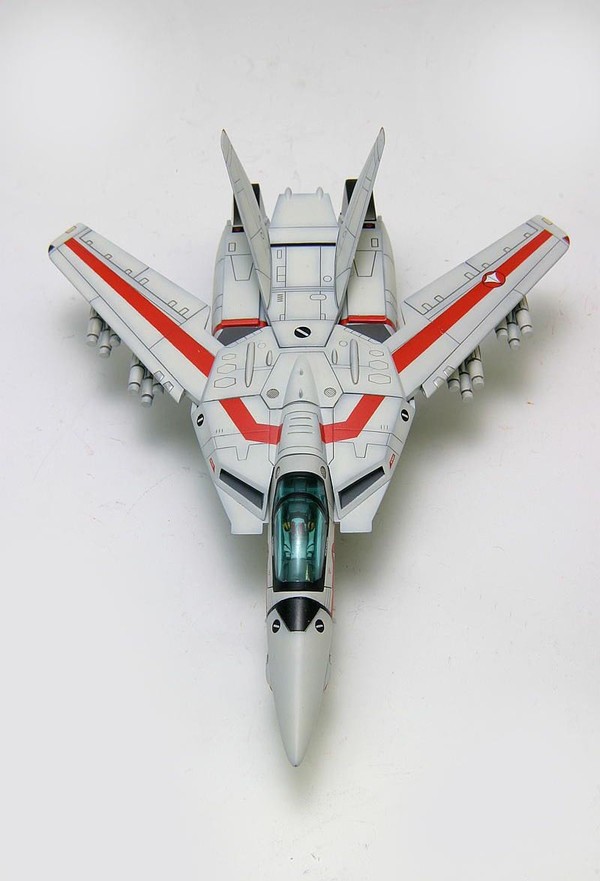VF-1J Valkyrie (Ichijou Hikaru Use) (Fighter mode), Choujikuu Yousai Macross, Wave, Model Kit, 1/100